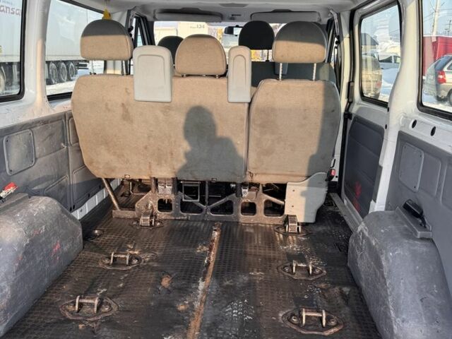 Білий Форд Транзит, об'ємом двигуна 2.2 л та пробігом 220 тис. км за 3500 $, фото 7 на Automoto.ua