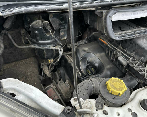 Білий Форд Транзит, об'ємом двигуна 2.2 л та пробігом 559 тис. км за 8000 $, фото 25 на Automoto.ua