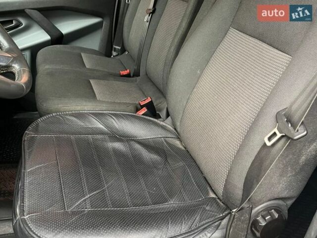 Белый Форд Транзит, объемом двигателя 2.2 л и пробегом 300 тыс. км за 12900 $, фото 9 на Automoto.ua