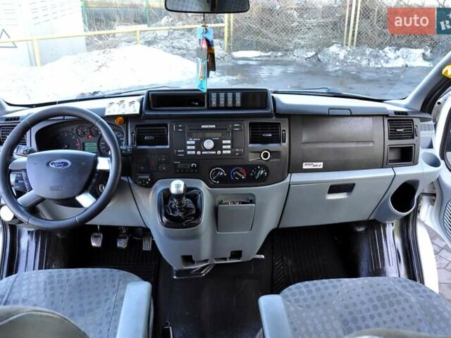 Белый Форд Транзит, объемом двигателя 2.2 л и пробегом 350 тыс. км за 9500 $, фото 36 на Automoto.ua