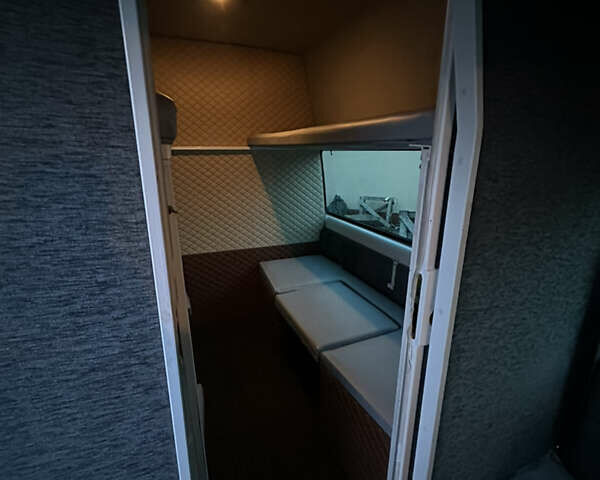 Білий Форд Транзит, об'ємом двигуна 2.2 л та пробігом 168 тис. км за 12400 $, фото 29 на Automoto.ua