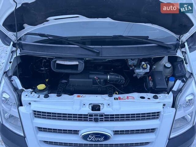 Белый Форд Транзит, объемом двигателя 2.2 л и пробегом 211 тыс. км за 8500 $, фото 49 на Automoto.ua