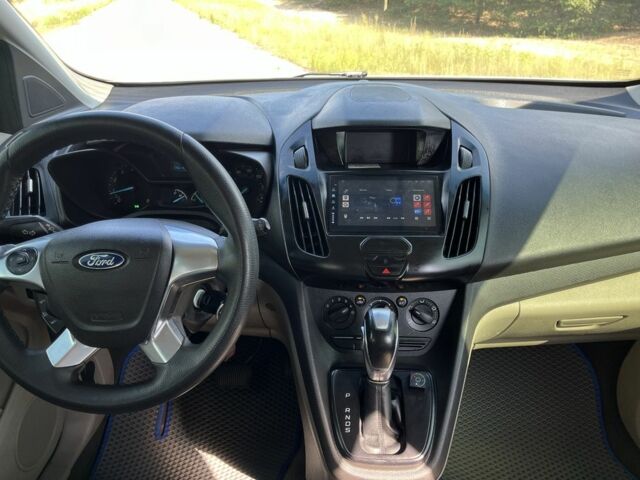 Білий Форд Транзит, об'ємом двигуна 2.5 л та пробігом 250 тис. км за 10700 $, фото 9 на Automoto.ua