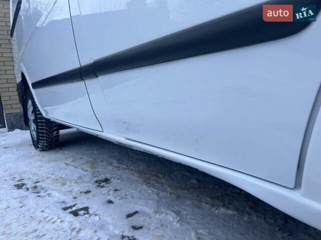 Белый Форд Транзит, объемом двигателя 2.2 л и пробегом 211 тыс. км за 8500 $, фото 14 на Automoto.ua