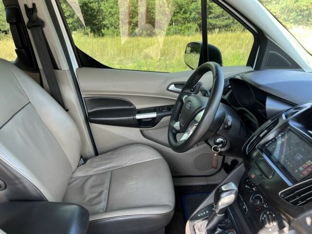 Білий Форд Транзит, об'ємом двигуна 2.5 л та пробігом 250 тис. км за 10700 $, фото 11 на Automoto.ua