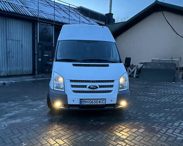 Білий Форд Транзит, об'ємом двигуна 2.2 л та пробігом 168 тис. км за 12400 $, фото 12 на Automoto.ua