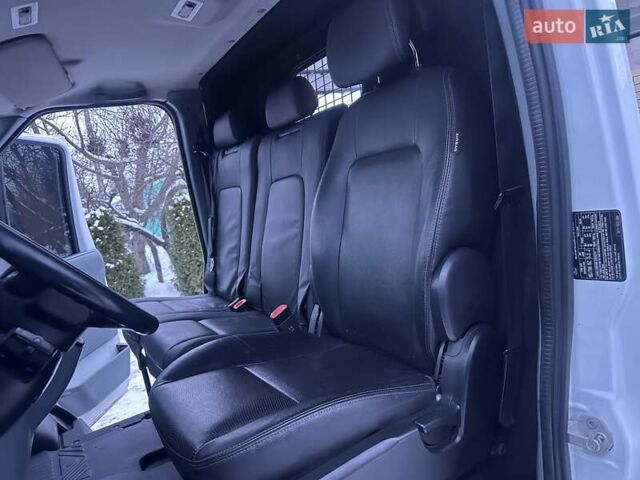 Белый Форд Транзит, объемом двигателя 2.2 л и пробегом 211 тыс. км за 8500 $, фото 38 на Automoto.ua