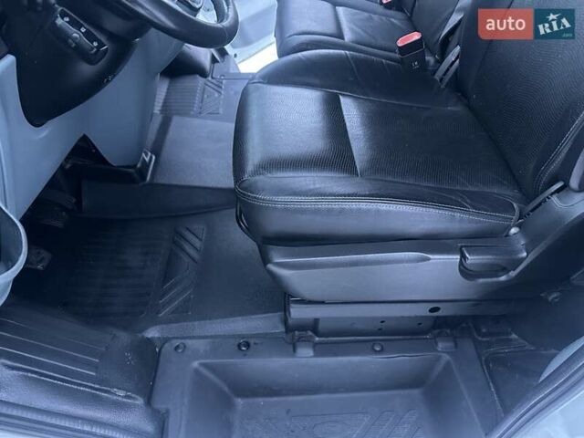 Белый Форд Транзит, объемом двигателя 2.2 л и пробегом 211 тыс. км за 8500 $, фото 34 на Automoto.ua