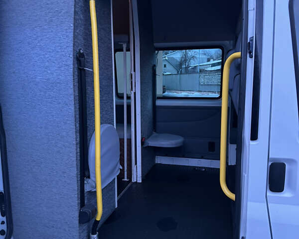 Білий Форд Транзит, об'ємом двигуна 2.2 л та пробігом 168 тис. км за 12400 $, фото 26 на Automoto.ua