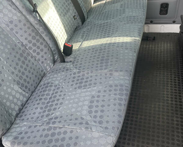 Білий Форд Транзит, об'ємом двигуна 2.2 л та пробігом 192 тис. км за 15200 $, фото 18 на Automoto.ua