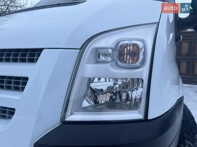 Белый Форд Транзит, объемом двигателя 2.2 л и пробегом 211 тыс. км за 8500 $, фото 9 на Automoto.ua