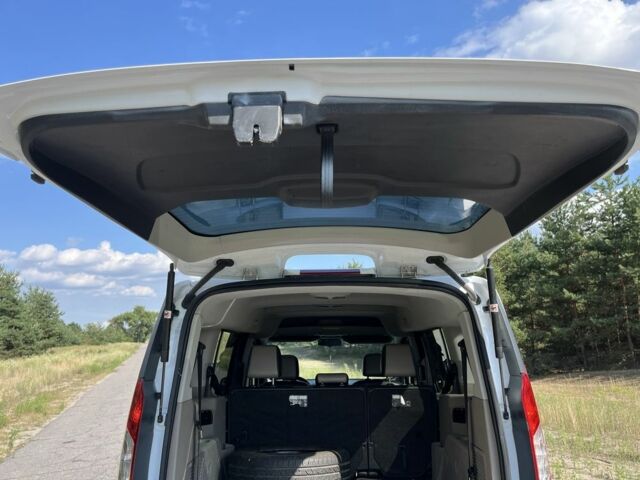 Білий Форд Транзит, об'ємом двигуна 2.5 л та пробігом 250 тис. км за 10700 $, фото 22 на Automoto.ua