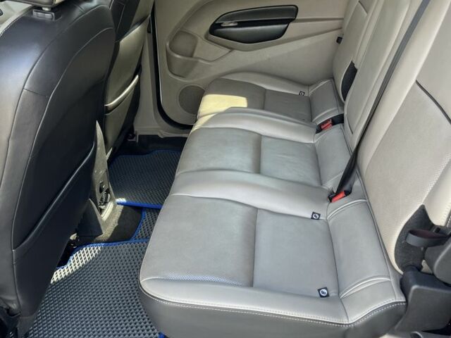 Білий Форд Транзит, об'ємом двигуна 2.5 л та пробігом 250 тис. км за 10700 $, фото 13 на Automoto.ua