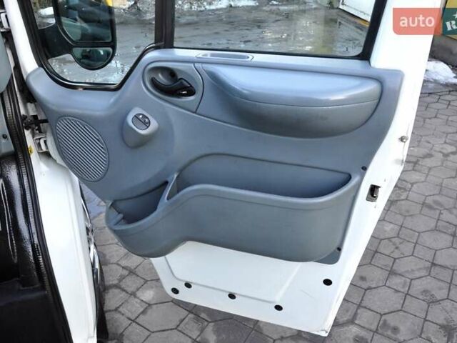 Белый Форд Транзит, объемом двигателя 2.2 л и пробегом 350 тыс. км за 9500 $, фото 31 на Automoto.ua