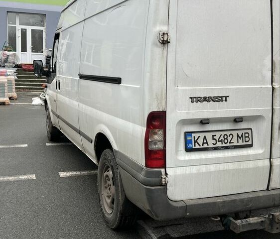 Белый Форд Транзит, объемом двигателя 2.2 л и пробегом 555 тыс. км за 9000 $, фото 5 на Automoto.ua