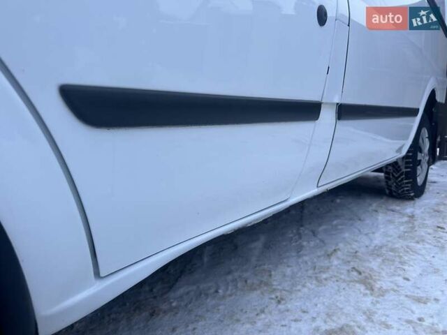 Белый Форд Транзит, объемом двигателя 2.2 л и пробегом 211 тыс. км за 8500 $, фото 13 на Automoto.ua