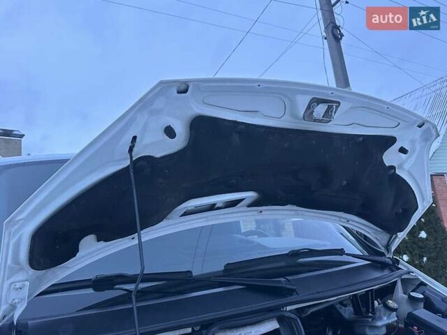 Белый Форд Транзит, объемом двигателя 2.2 л и пробегом 211 тыс. км за 8500 $, фото 57 на Automoto.ua