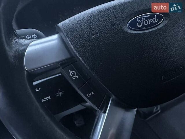 Белый Форд Транзит, объемом двигателя 2.2 л и пробегом 211 тыс. км за 8500 $, фото 31 на Automoto.ua