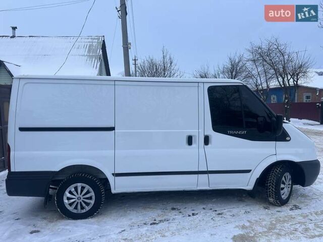 Белый Форд Транзит, объемом двигателя 2.2 л и пробегом 211 тыс. км за 8500 $, фото 7 на Automoto.ua