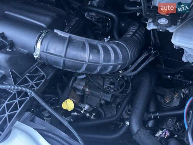 Белый Форд Транзит, объемом двигателя 2.2 л и пробегом 211 тыс. км за 8500 $, фото 52 на Automoto.ua