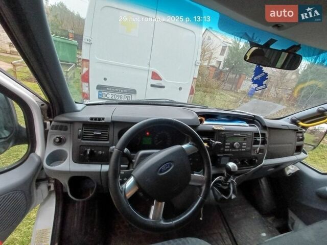 Білий Форд Транзит, об'ємом двигуна 2.2 л та пробігом 371 тис. км за 12000 $, фото 8 на Automoto.ua