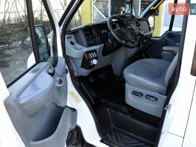 Белый Форд Транзит, объемом двигателя 2.2 л и пробегом 350 тыс. км за 9500 $, фото 14 на Automoto.ua