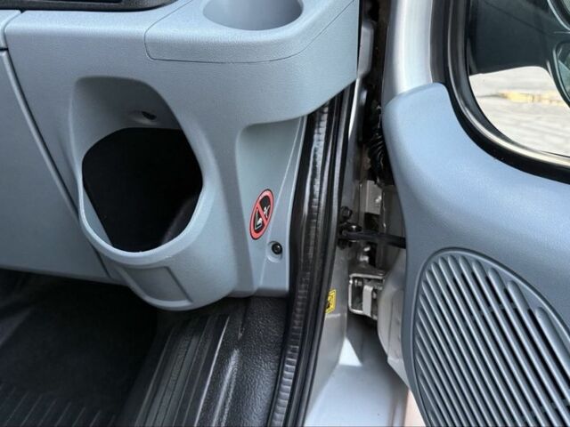 Белый Форд Транзит, объемом двигателя 2.2 л и пробегом 145 тыс. км за 14500 $, фото 13 на Automoto.ua