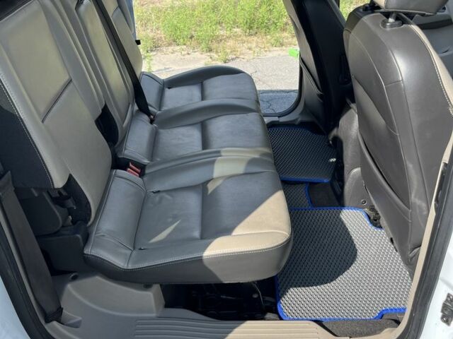 Білий Форд Транзит, об'ємом двигуна 2.5 л та пробігом 250 тис. км за 10700 $, фото 12 на Automoto.ua