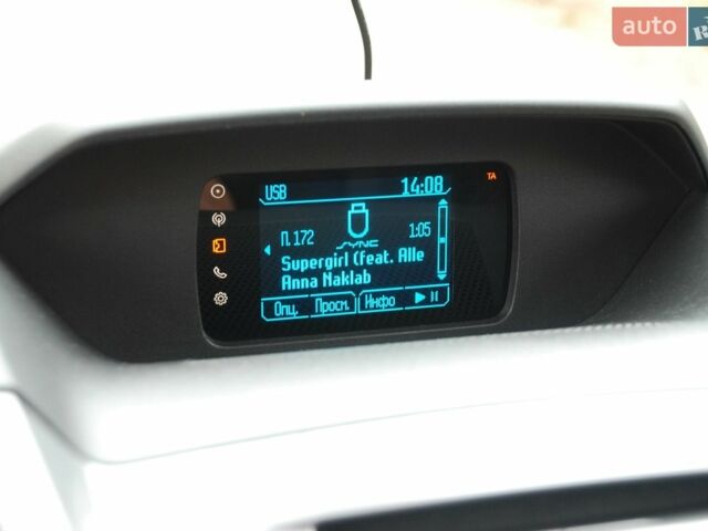 Белый Форд Транзит, объемом двигателя 2.2 л и пробегом 372 тыс. км за 14200 $, фото 21 на Automoto.ua