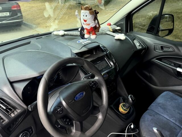 Белый Форд Транзит, объемом двигателя 1.6 л и пробегом 289 тыс. км за 10000 $, фото 8 на Automoto.ua