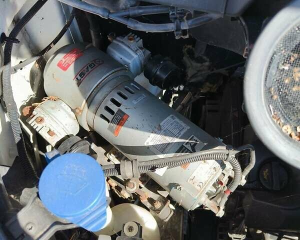 Білий Форд Транзит, об'ємом двигуна 2.2 л та пробігом 243 тис. км за 16400 $, фото 20 на Automoto.ua