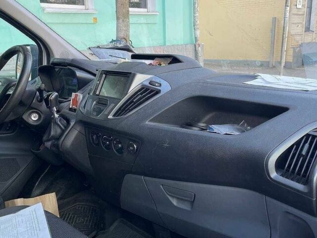 Білий Форд Транзит, об'ємом двигуна 2.2 л та пробігом 244 тис. км за 11500 $, фото 6 на Automoto.ua