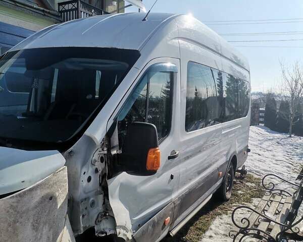Белый Форд Транзит, объемом двигателя 2.2 л и пробегом 450 тыс. км за 10500 $, фото 1 на Automoto.ua