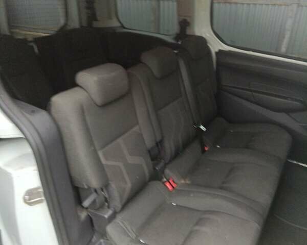 Білий Форд Транзит, об'ємом двигуна 1.6 л та пробігом 401 тис. км за 8600 $, фото 3 на Automoto.ua