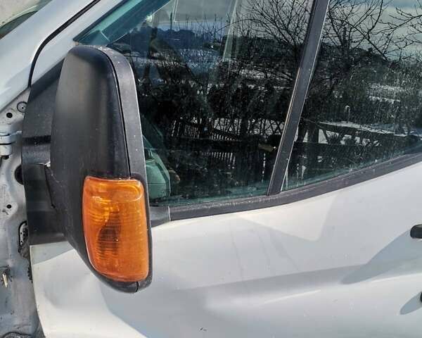 Белый Форд Транзит, объемом двигателя 2.2 л и пробегом 450 тыс. км за 10500 $, фото 9 на Automoto.ua