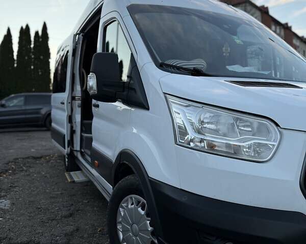 Белый Форд Транзит, объемом двигателя 2.2 л и пробегом 572 тыс. км за 18500 $, фото 2 на Automoto.ua