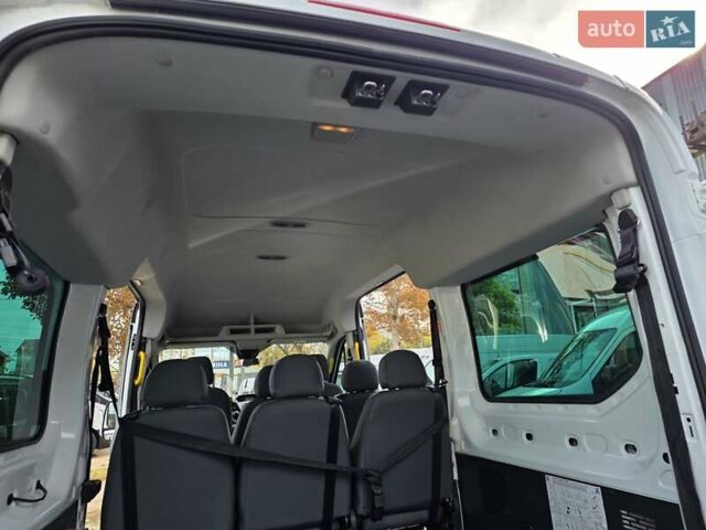 Білий Форд Транзит, об'ємом двигуна 2.2 л та пробігом 184 тис. км за 17800 $, фото 53 на Automoto.ua