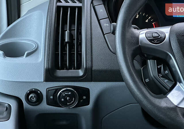 Білий Форд Транзит, об'ємом двигуна 2.2 л та пробігом 176 тис. км за 17199 $, фото 78 на Automoto.ua