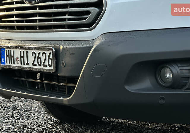 Білий Форд Транзит, об'ємом двигуна 2.2 л та пробігом 176 тис. км за 17199 $, фото 6 на Automoto.ua