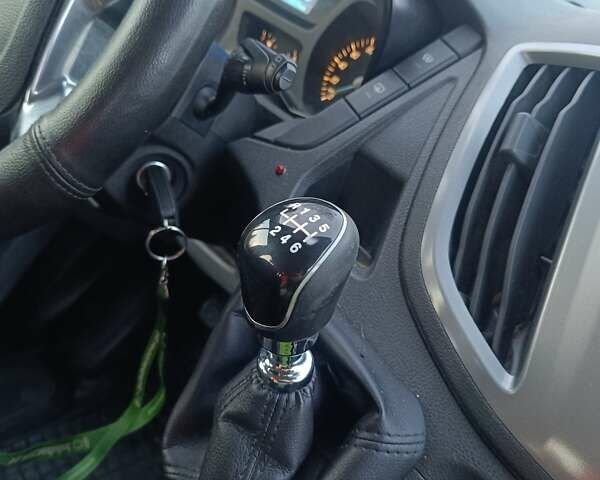 Белый Форд Транзит, объемом двигателя 2.2 л и пробегом 255 тыс. км за 17900 $, фото 16 на Automoto.ua