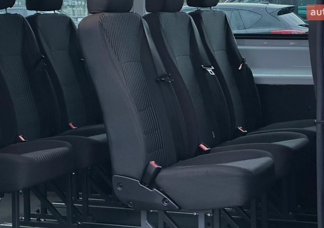 Білий Форд Транзит, об'ємом двигуна 2.2 л та пробігом 176 тис. км за 16696 $, фото 97 на Automoto.ua