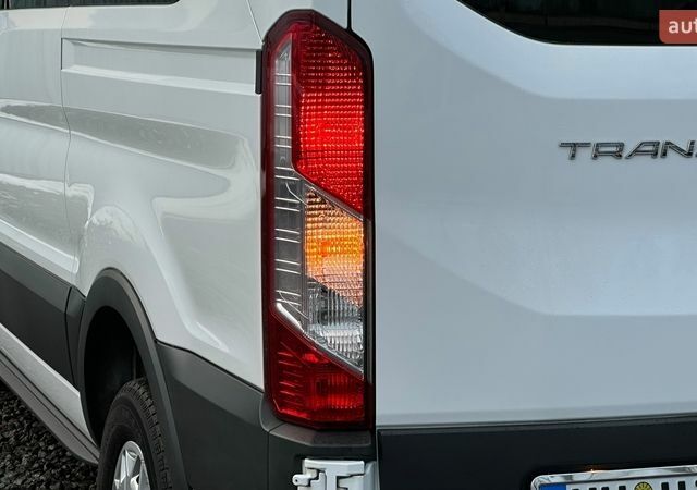 Білий Форд Транзит, об'ємом двигуна 2.2 л та пробігом 176 тис. км за 16696 $, фото 35 на Automoto.ua