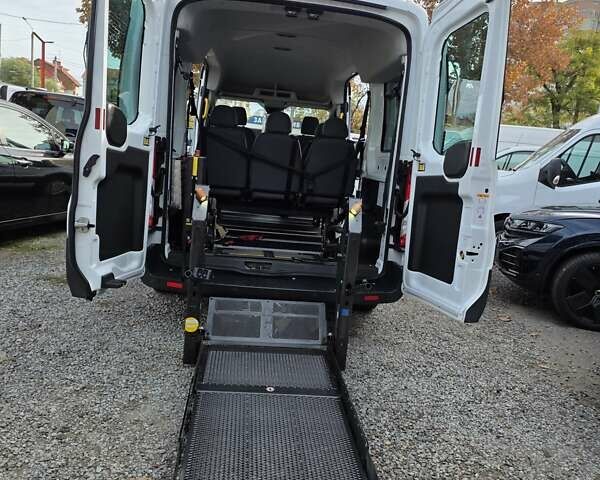 Білий Форд Транзит, об'ємом двигуна 2.2 л та пробігом 184 тис. км за 17800 $, фото 48 на Automoto.ua