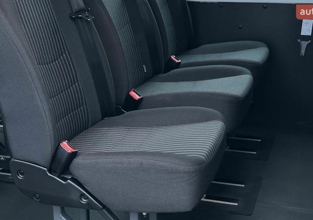 Білий Форд Транзит, об'ємом двигуна 2.2 л та пробігом 176 тис. км за 16696 $, фото 98 на Automoto.ua