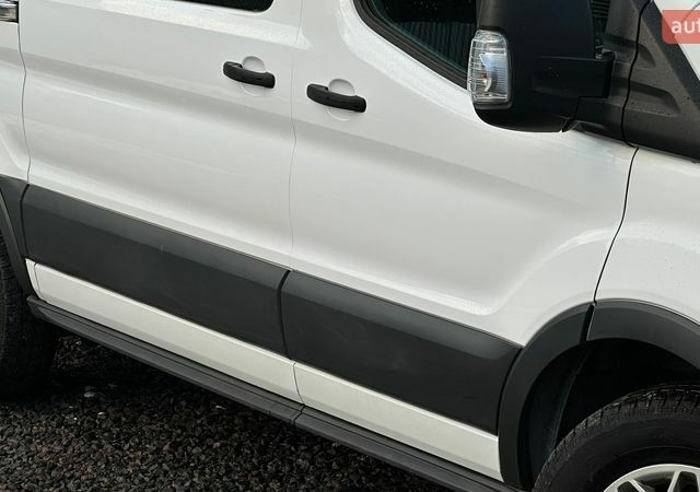 Білий Форд Транзит, об'ємом двигуна 2.2 л та пробігом 176 тис. км за 16696 $, фото 25 на Automoto.ua