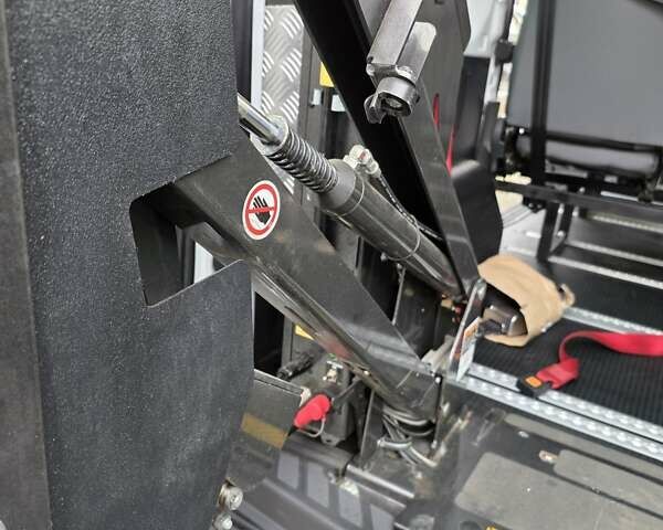 Білий Форд Транзит, об'ємом двигуна 2.2 л та пробігом 184 тис. км за 17800 $, фото 56 на Automoto.ua