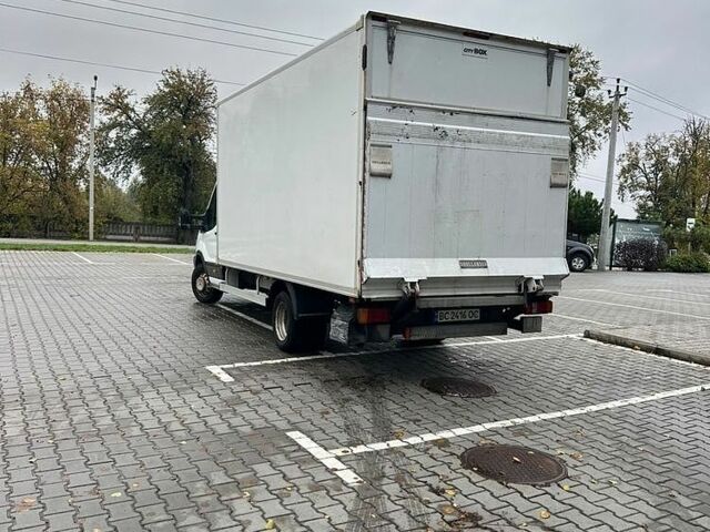 Белый Форд Транзит, объемом двигателя 2.2 л и пробегом 156 тыс. км за 19996 $, фото 3 на Automoto.ua