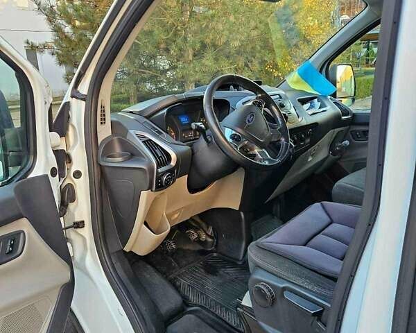 Белый Форд Транзит, объемом двигателя 2.2 л и пробегом 230 тыс. км за 14200 $, фото 2 на Automoto.ua