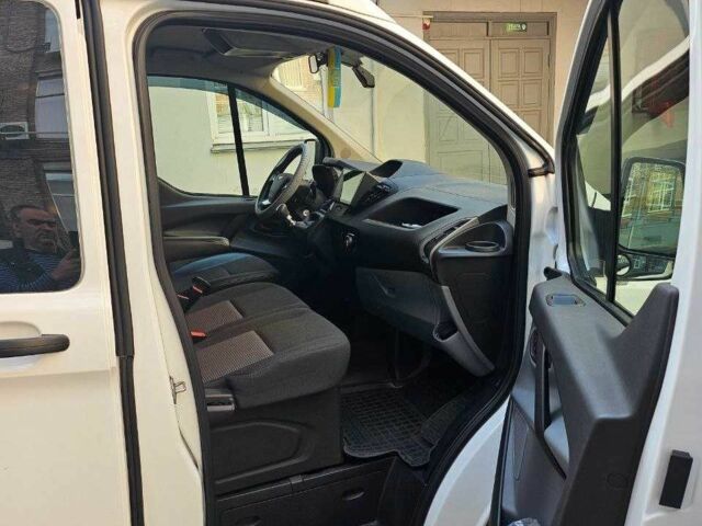 Белый Форд Транзит, объемом двигателя 2.2 л и пробегом 35 тыс. км за 24000 $, фото 2 на Automoto.ua