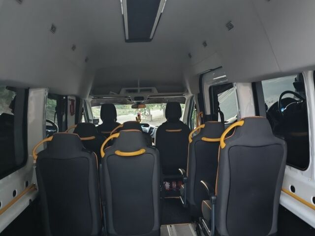 Белый Форд Транзит, объемом двигателя 2.2 л и пробегом 298 тыс. км за 18000 $, фото 5 на Automoto.ua